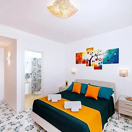 فندق Eris: A Picco Sul Mare Con Piscina E 5*