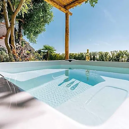 Vila Eris: A Picco Sul Mare Con Piscina E Amalfi